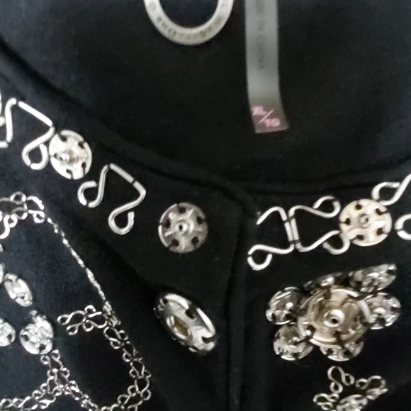 One Girl Who sweater - Picture 6 of 13